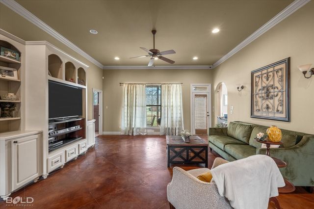 5763 Sumner Lane, Bossier City, LA 71112