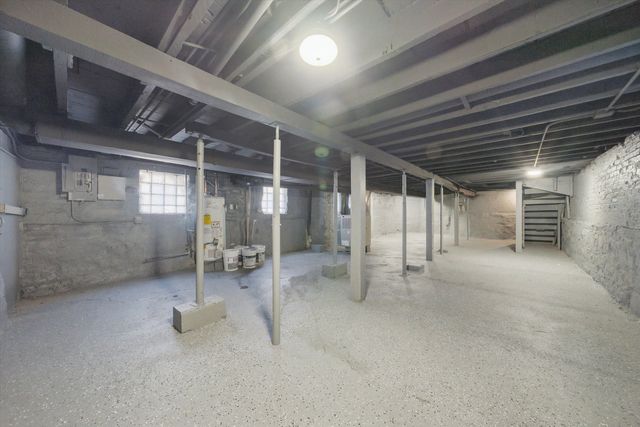1446 E 71st Place, Chicago, IL 60619