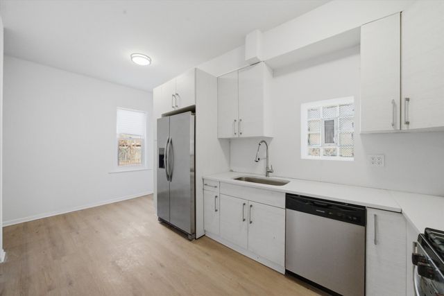 1446 E 71st Place, Chicago, IL 60619