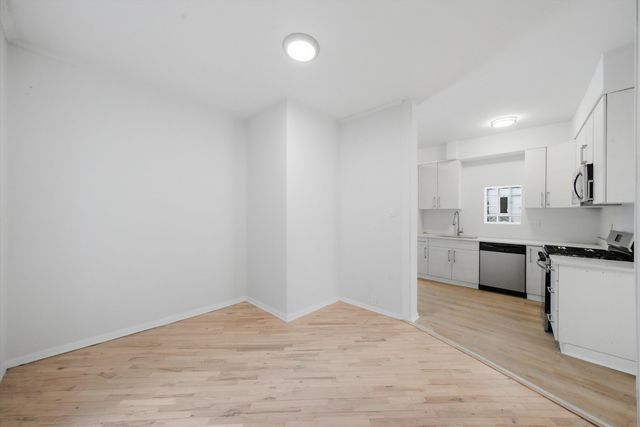 1446 E 71st Place, Chicago, IL 60619