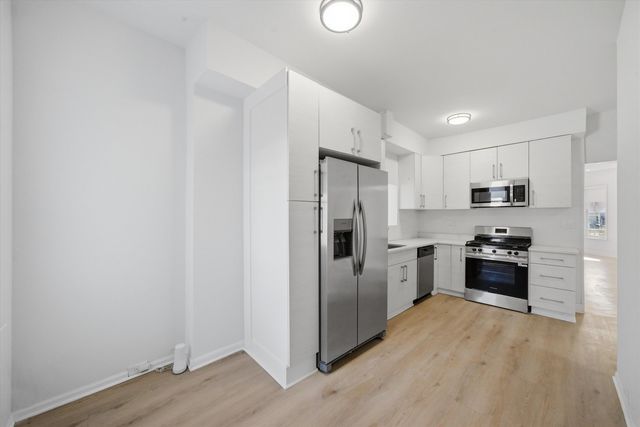 1446 E 71st Place, Chicago, IL 60619