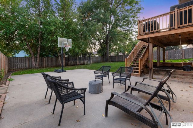 14453 Nelson's Creek Drive, Omaha, NE 68116