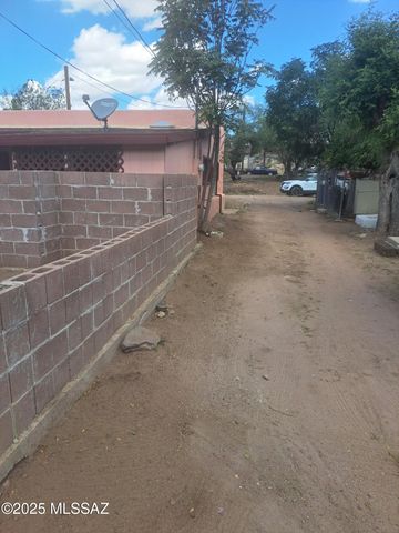 575 N Neuman Street, Nogales, AZ 85621