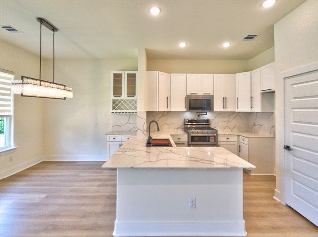 3708 Creek View Drive, Mckinney, TX 75071