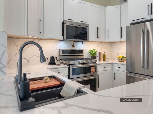3708 Creek View Drive, Mckinney, TX 75071