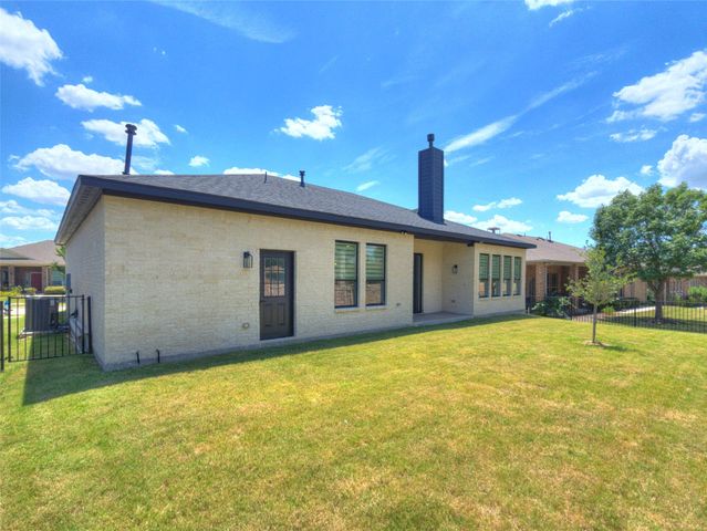 3708 Creek View Drive, Mckinney, TX 75071