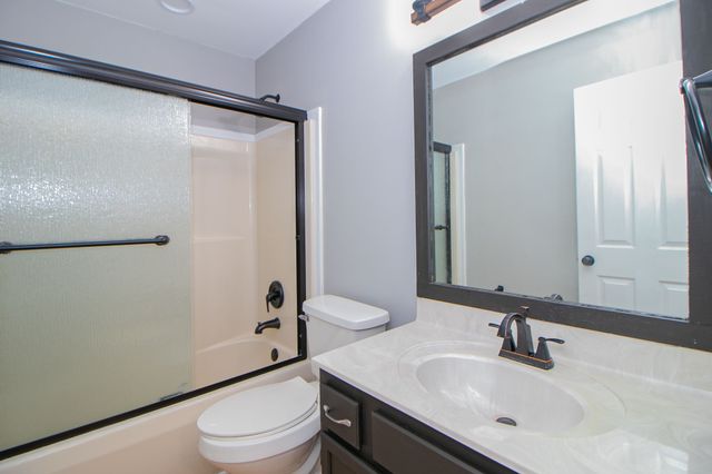 2202 Kim Drive, Clarksville, TN 37043