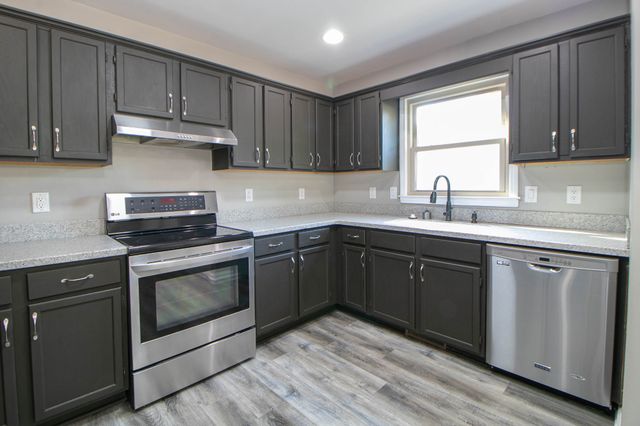 2202 Kim Drive, Clarksville, TN 37043