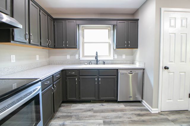 2202 Kim Drive, Clarksville, TN 37043