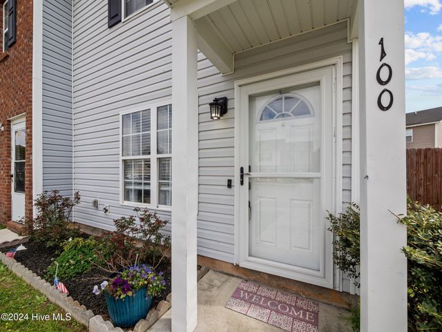 100 Pinegrove Court, Jacksonville, NC 28546