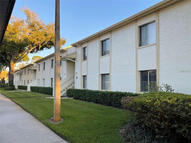 102 PALMETTO COURT 2, Oldsmar, FL 34677