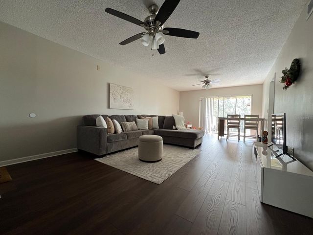 102 PALMETTO COURT 2, Oldsmar, FL 34677