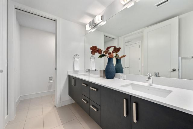 222 West Ave 2802, Austin, TX 78701