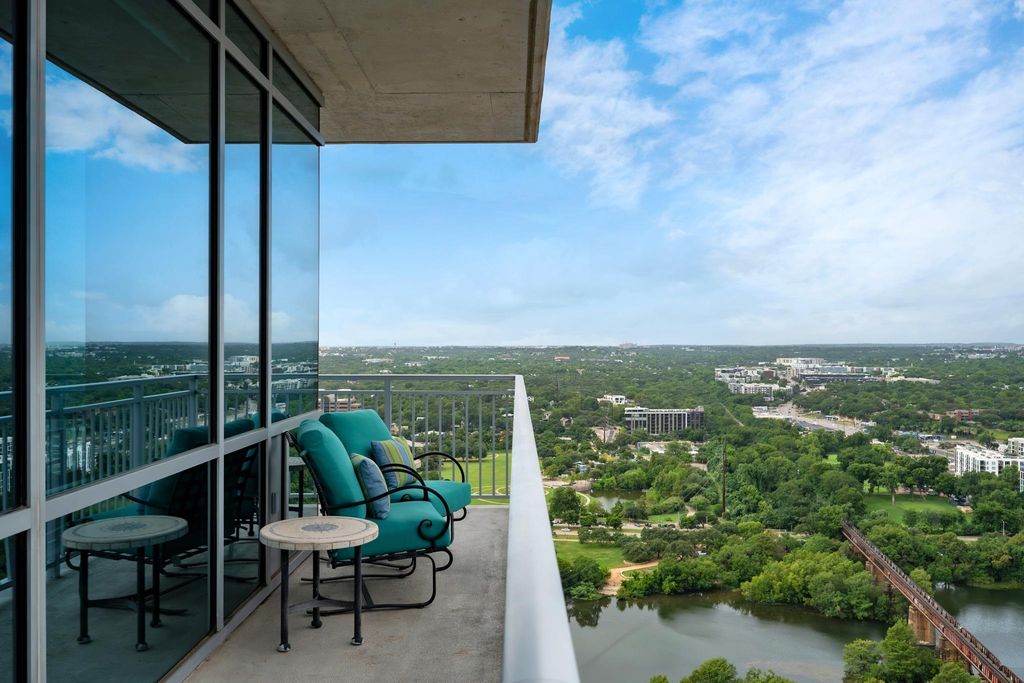 222 West Ave 2802, Austin, TX 78701