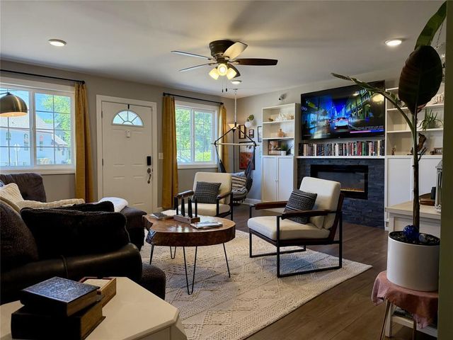 601 E Grand Avenue, Chippewa Falls, WI 54729