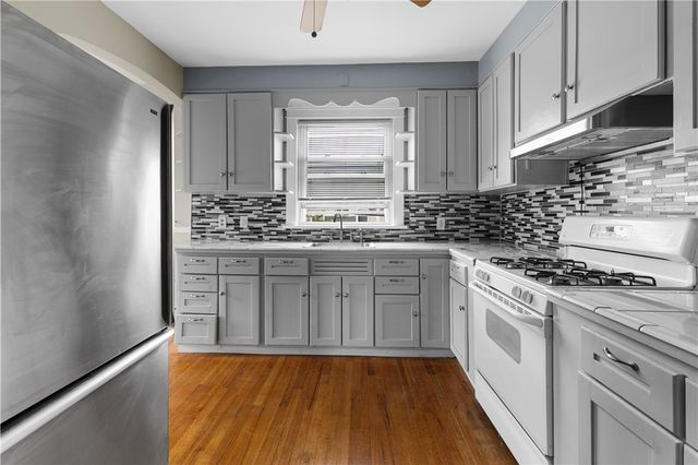 98 Sackett Street, Providence, RI 02907