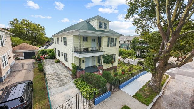 98 Sackett Street, Providence, RI 02907