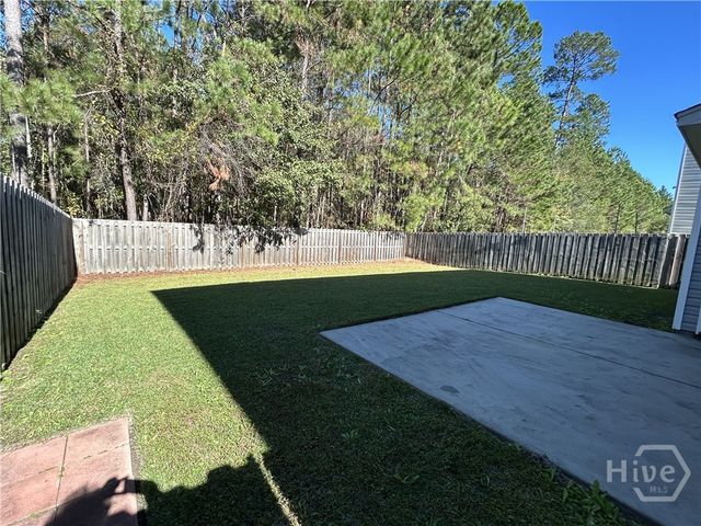 136 Lakepointe Drive, Savannah, GA 31407