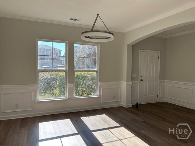 136 Lakepointe Drive, Savannah, GA 31407