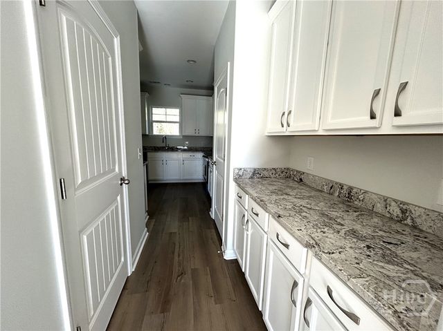 136 Lakepointe Drive, Savannah, GA 31407