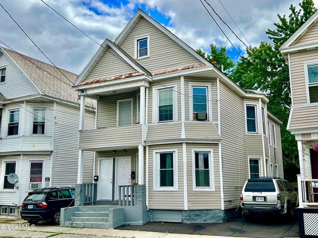 807 Craig Street, Schenectady, NY 12307