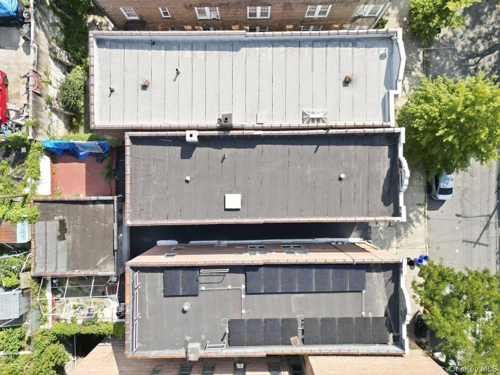 4626 Carpenter Avenue, Bronx, NY 10470 — photo 3
