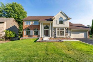 4802 Panorama Circle, West Bloomfield Charter Township, MI 48323