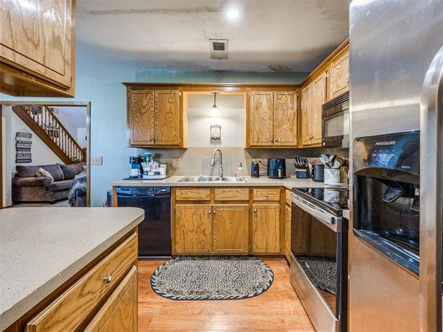 1808 SE 15th Street, Moore, OK 73160