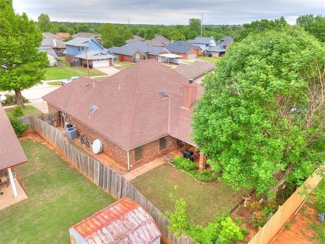 1808 SE 15th Street, Moore, OK 73160