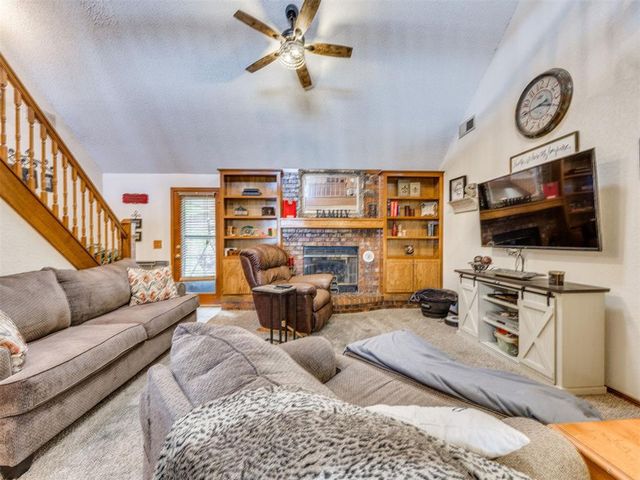 1808 SE 15th Street, Moore, OK 73160