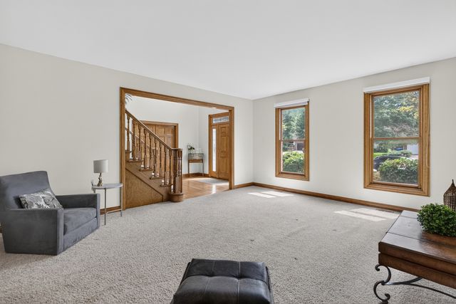 450 Ford Lane, Bartlett, IL 60103
