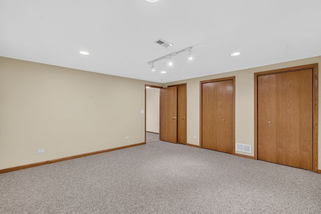 450 Ford Lane, Bartlett, IL 60103
