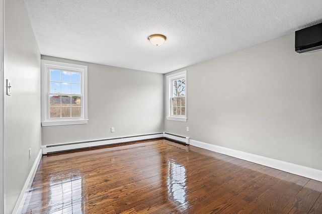 8 Crescent St., Tewksbury, MA 01876