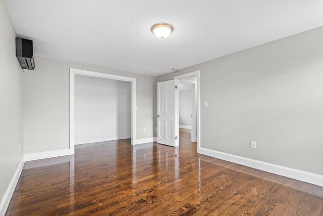 8 Crescent St., Tewksbury, MA 01876