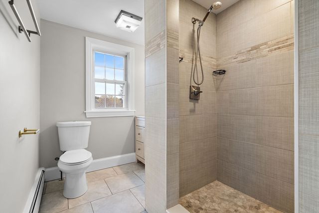 8 Crescent St., Tewksbury, MA 01876