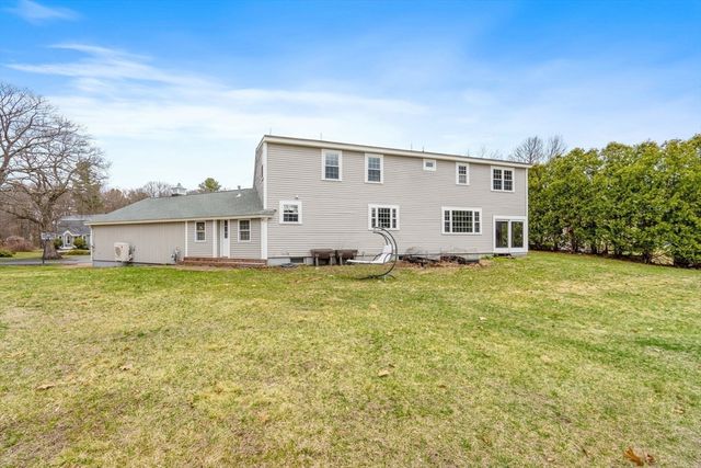 8 Crescent St., Tewksbury, MA 01876