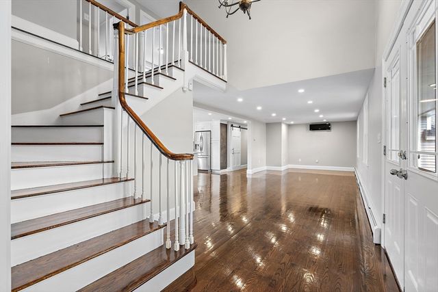 8 Crescent St., Tewksbury, MA 01876