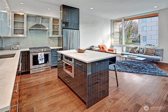 6219 20th Avenue NW, Seattle, WA 98107