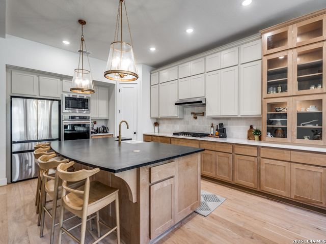 115 OLMOS CREEK, Boerne, TX 78006