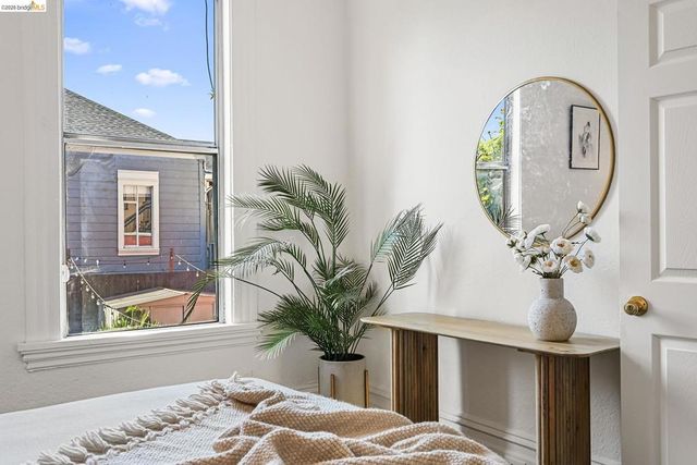1137 Peralta St, Oakland, CA 94607