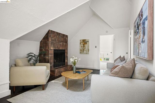 1137 Peralta St, Oakland, CA 94607