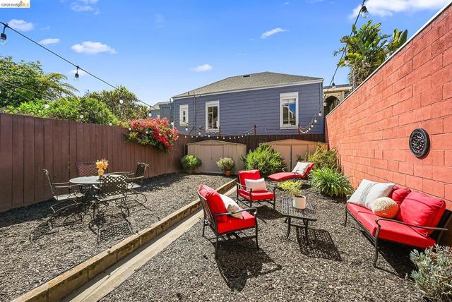 1137 Peralta St, Oakland, CA 94607