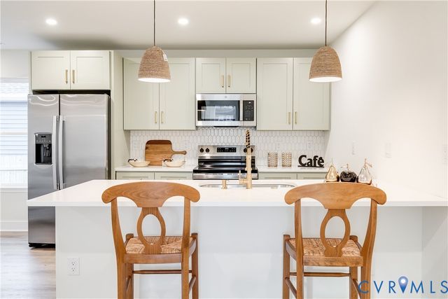 1240 Maryville Ave, Hopewell, VA 23860