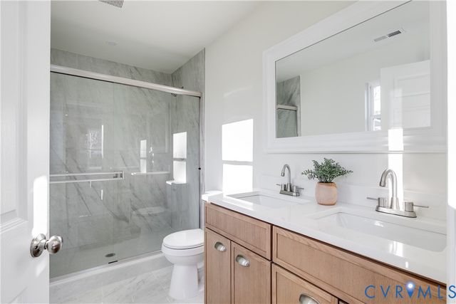 1240 Maryville Ave, Hopewell, VA 23860