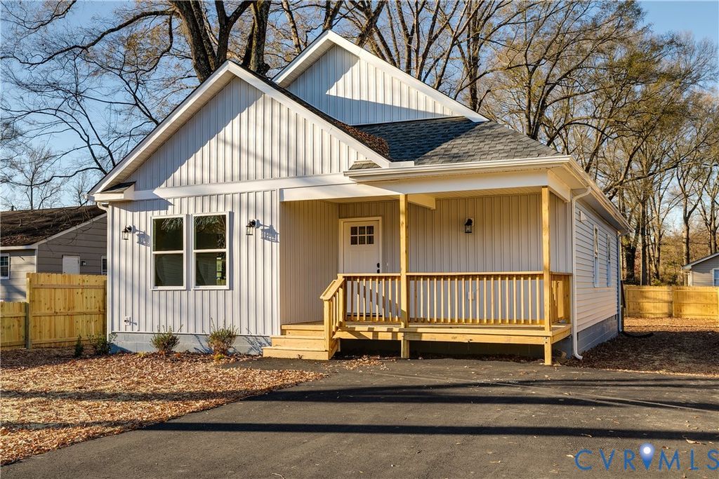 1240 Maryville Ave, Hopewell, VA 23860