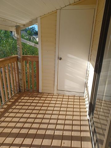 127 CAMPHOR CIRCLE D, Oldsmar, FL 34677