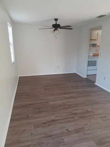 127 CAMPHOR CIRCLE D, Oldsmar, FL 34677