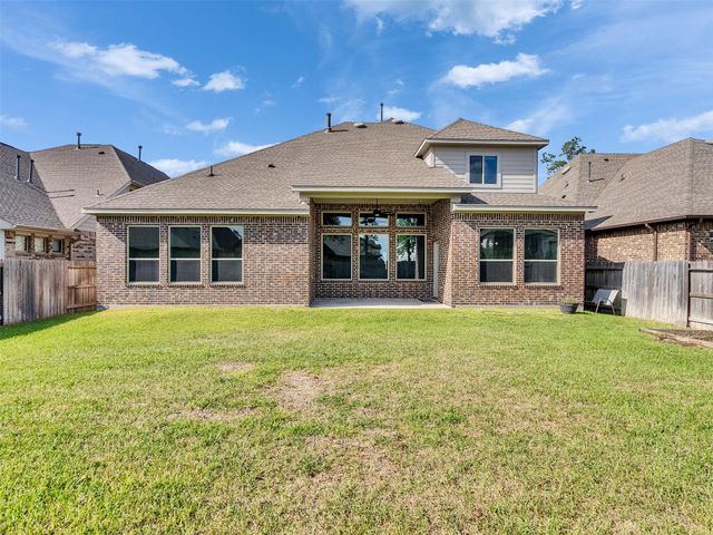 32212 Highwood Green Lane, Conroe, TX 77385