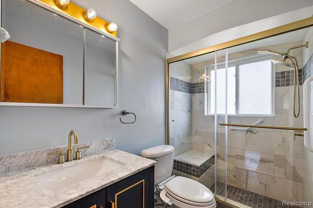 21513 Willow Wisp Street, Saint Clair Shores, MI 48082