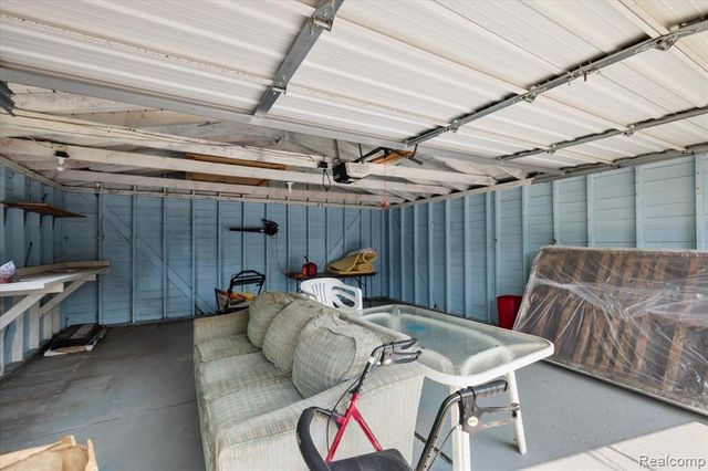 21513 Willow Wisp Street, Saint Clair Shores, MI 48082